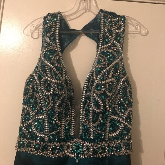 48409M Macduggal Prom dress - Picture 2 of 4